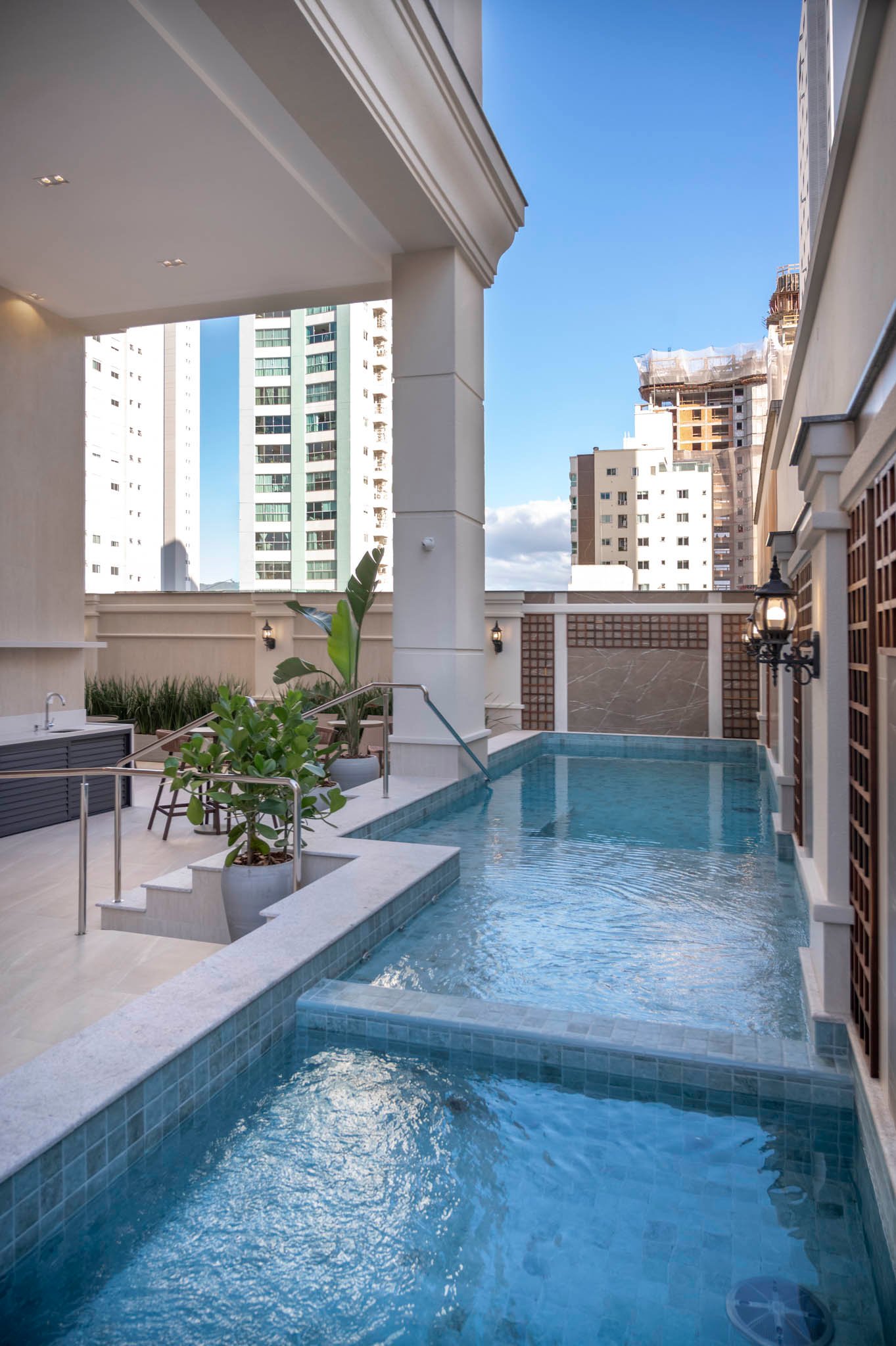 silva-packer-hannover-piscina-01 Apartamento no Hannover Residence em Balneário Camboriú (SC) | SILVA PACKER