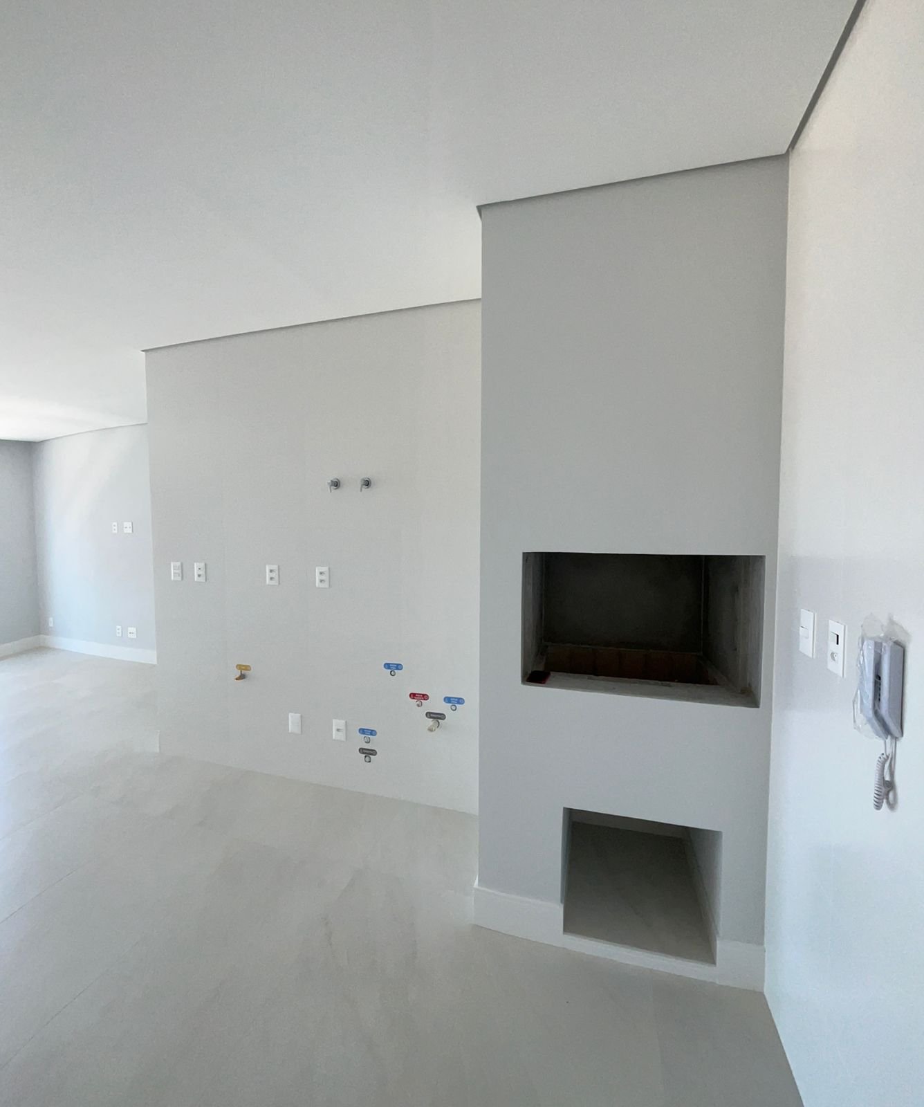 silva-packer-solar-di-capri-apto-churrasqueira-01 Apartamento no Solar di Capri Residence em Balneário Camboriú (SC) | SILVA PACKER