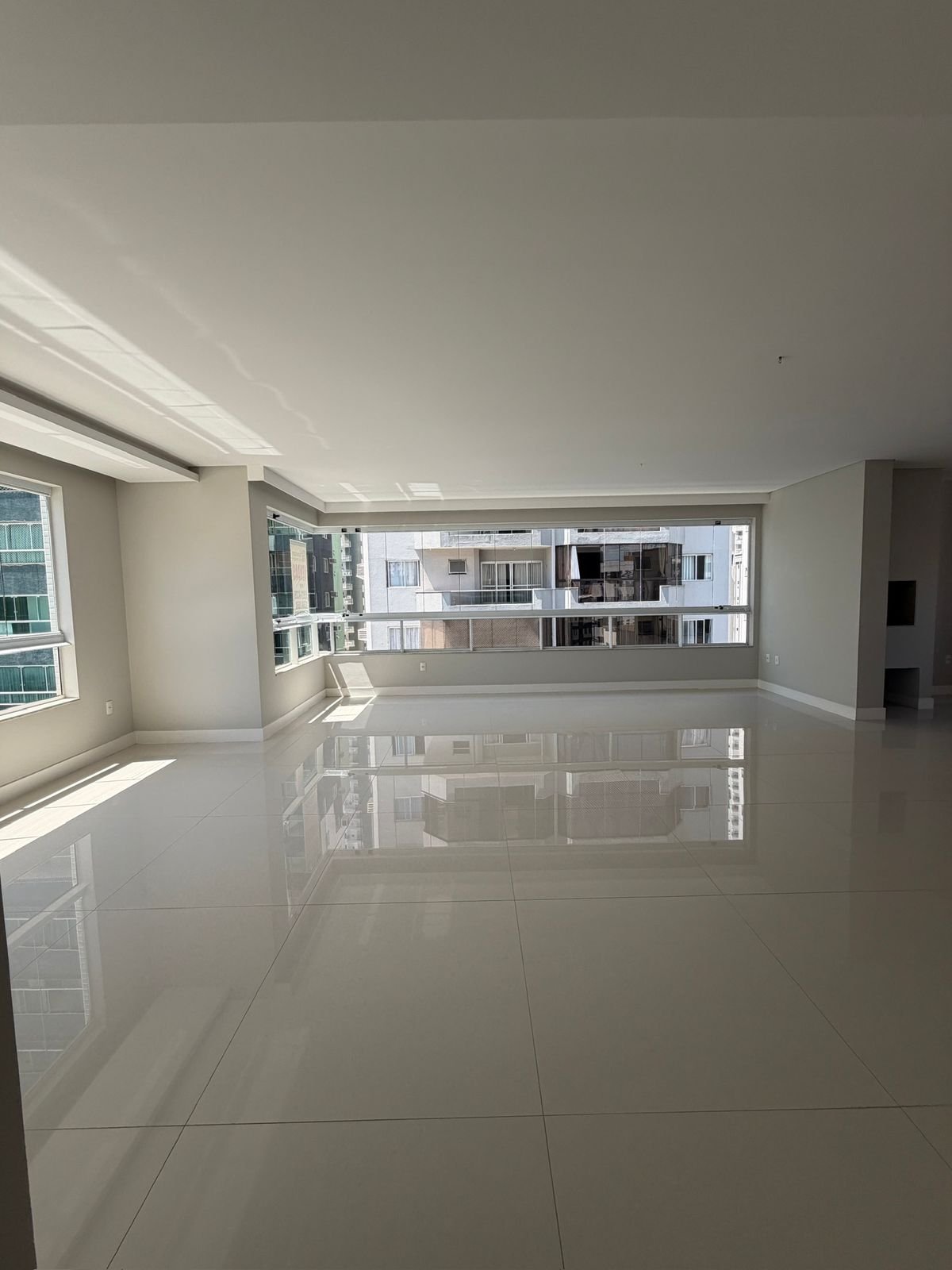 supercon-cidade-jardim-apto-sala-06 Apartamento no Cidade Jardim Residencial em Balneário Camboriú (SC) | SUPERCON