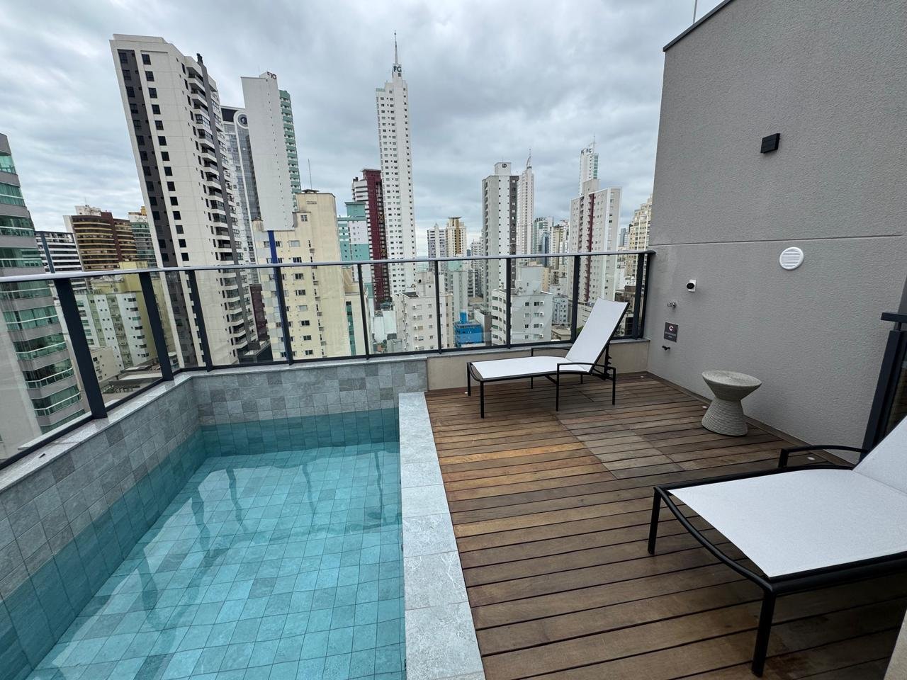 terra-del-sol-piscina-02 Apartamento no Tierra del Sol em Balneário Camboriú (SC) | TERRA