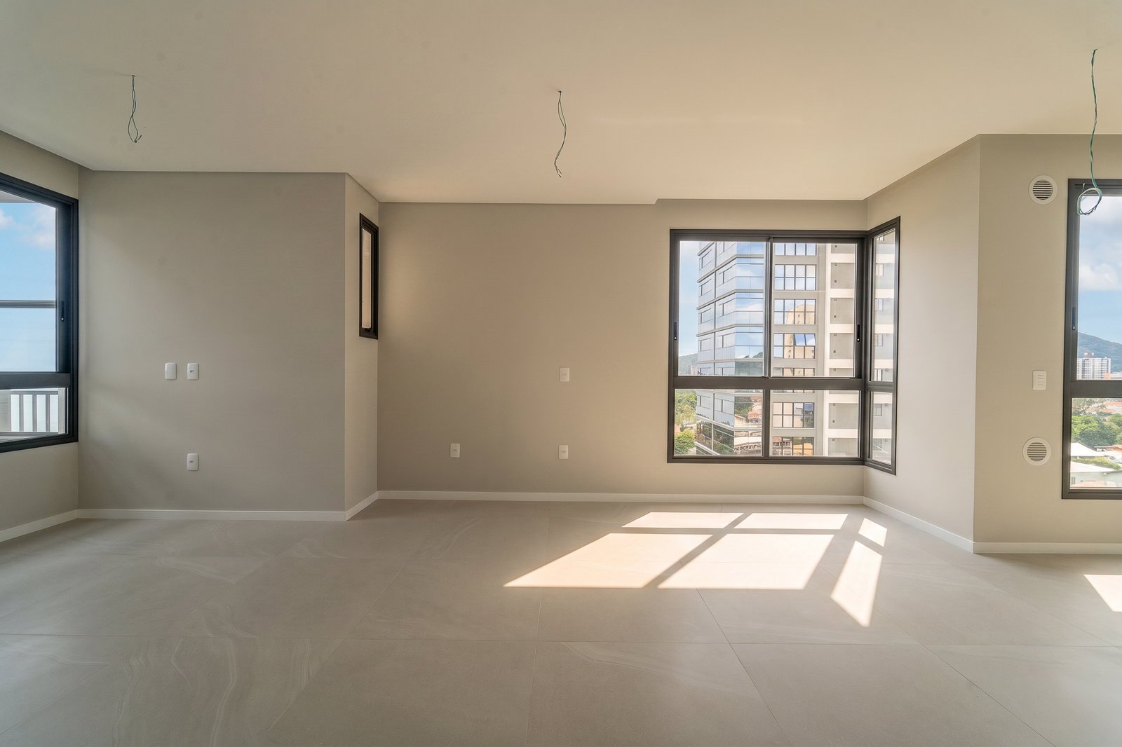 allera-vertice-314-living-03 Apartamento no Vértice 314 em Penha (SC) | ALLVERA
