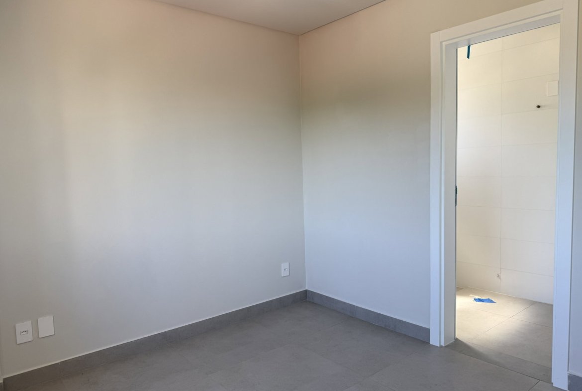 Apartamento no Residencial Saint John em Balneário Piçarras (SC) | BIVVER