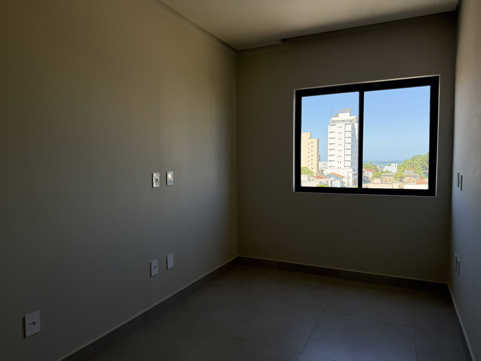 aplat-bivver-saint-john-apto-dormitorio-04 Apartamento no Residencial Saint John em Balneário Piçarras (SC) | BIVVER