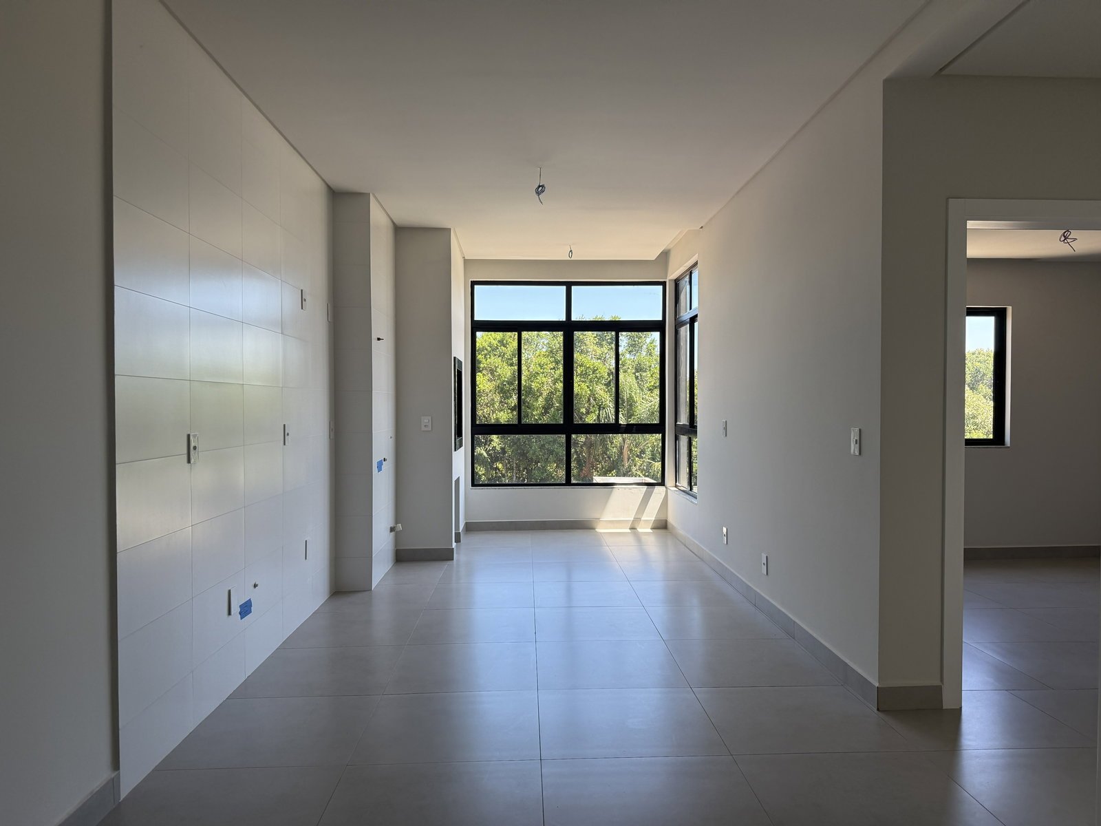 aplat-bivver-saint-john-apto-living-01 Apartamento no Residencial Saint John em Balneário Piçarras (SC) | BIVVER