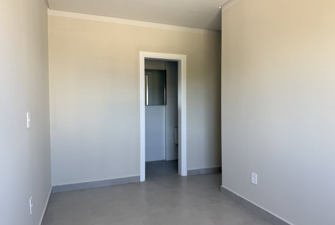 Apartamento no Residencial Saint John em Balneário Piçarras (SC) | BIVVER