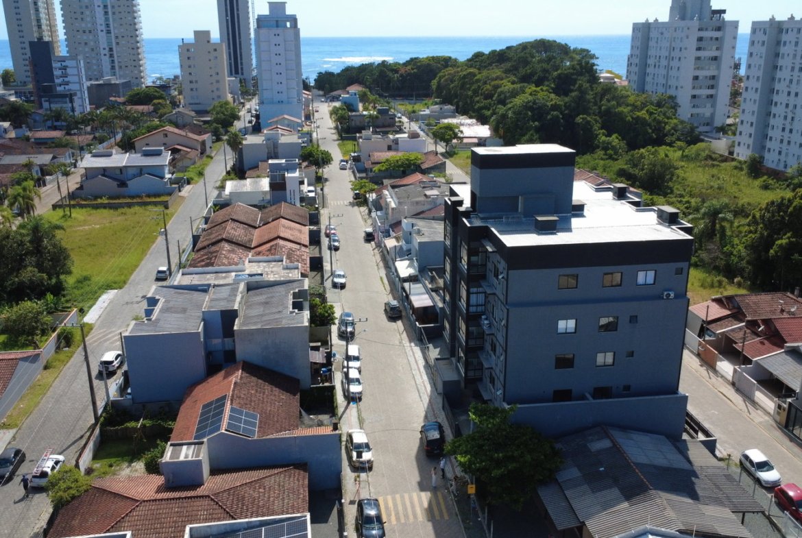 Apartamento no Residencial Saint John em Balneário Piçarras (SC) | BIVVER