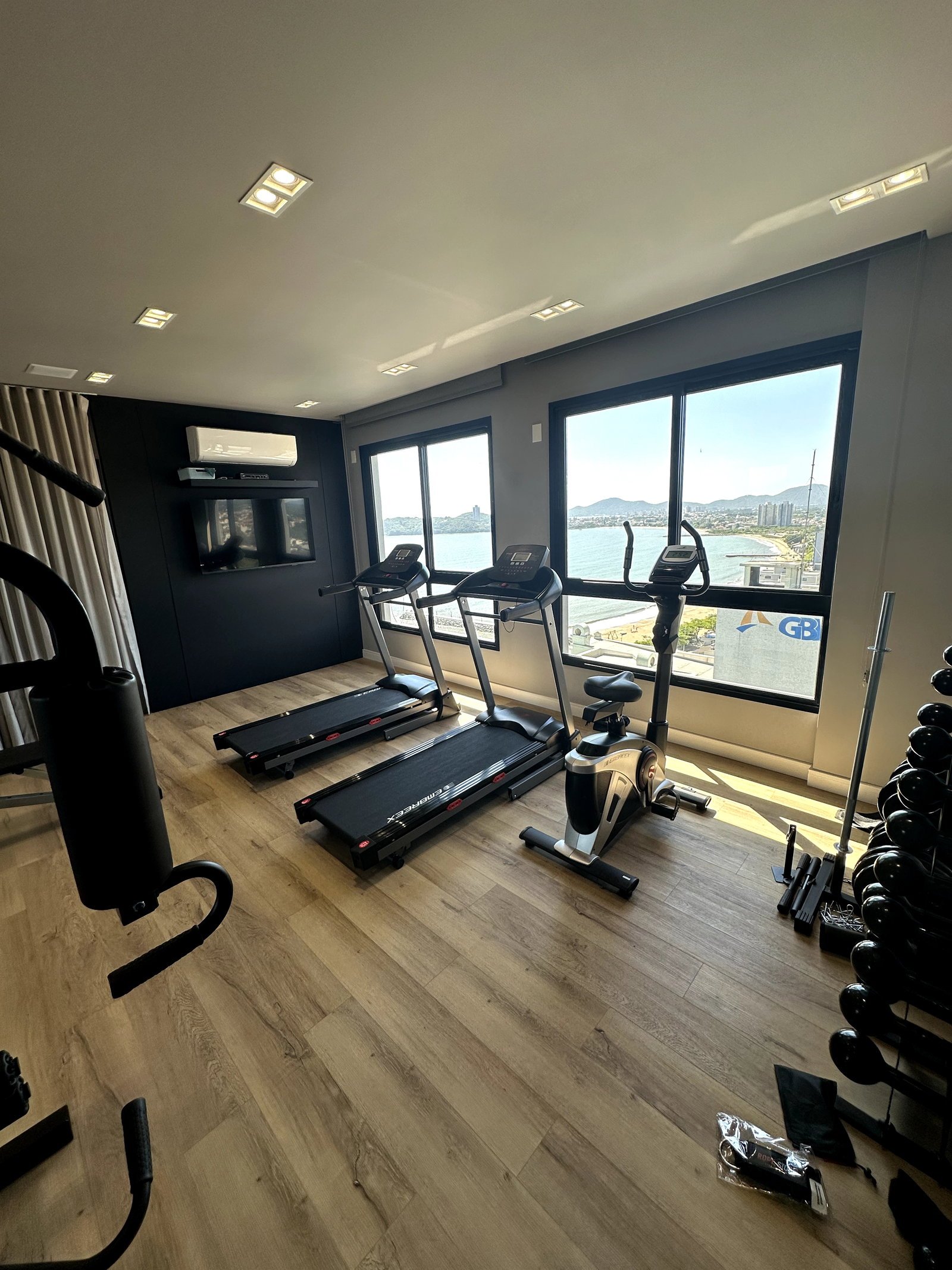 aplat-cas-horizon-academia-02 Apartamento no Iconic Residence em Balneário Piçarras (SC) | CAS