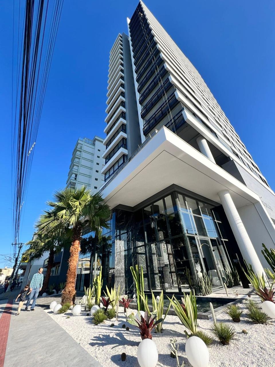 aplat-cas-horizon-planta-fachada-01 Apartamento no Iconic Residence em Balneário Piçarras (SC) | CAS