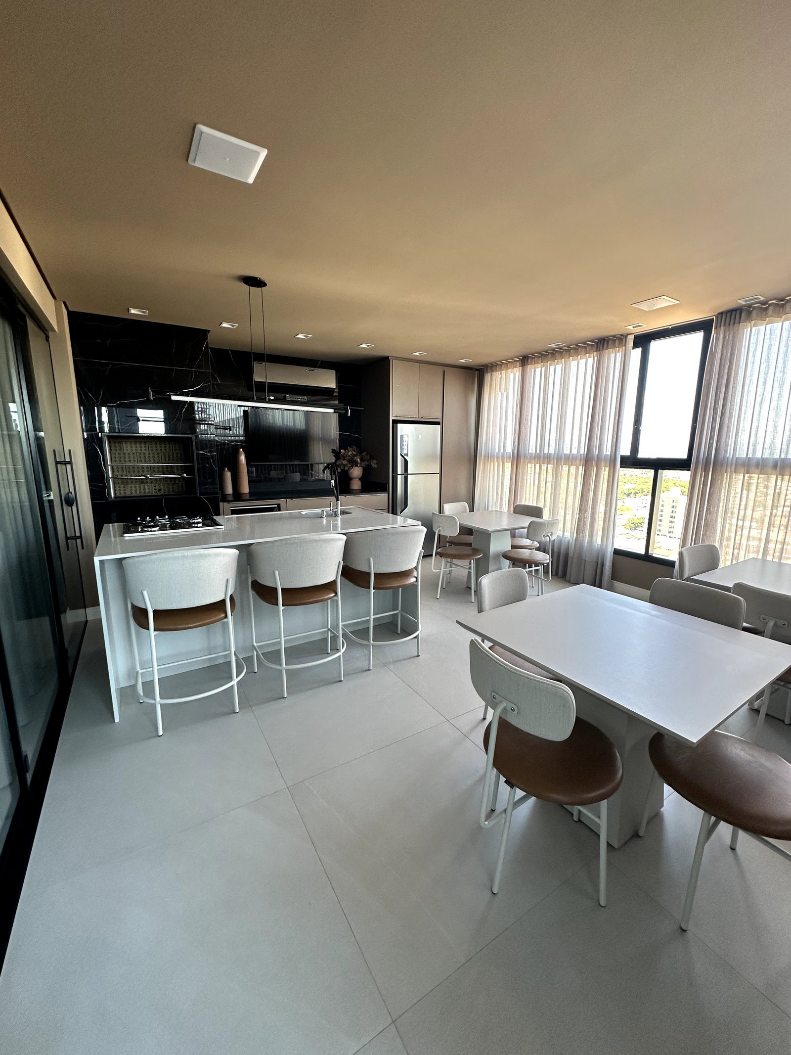 aplat-cas-horizon-salao-festas-03 Apartamento no Iconic Residence em Balneário Piçarras (SC) | CAS
