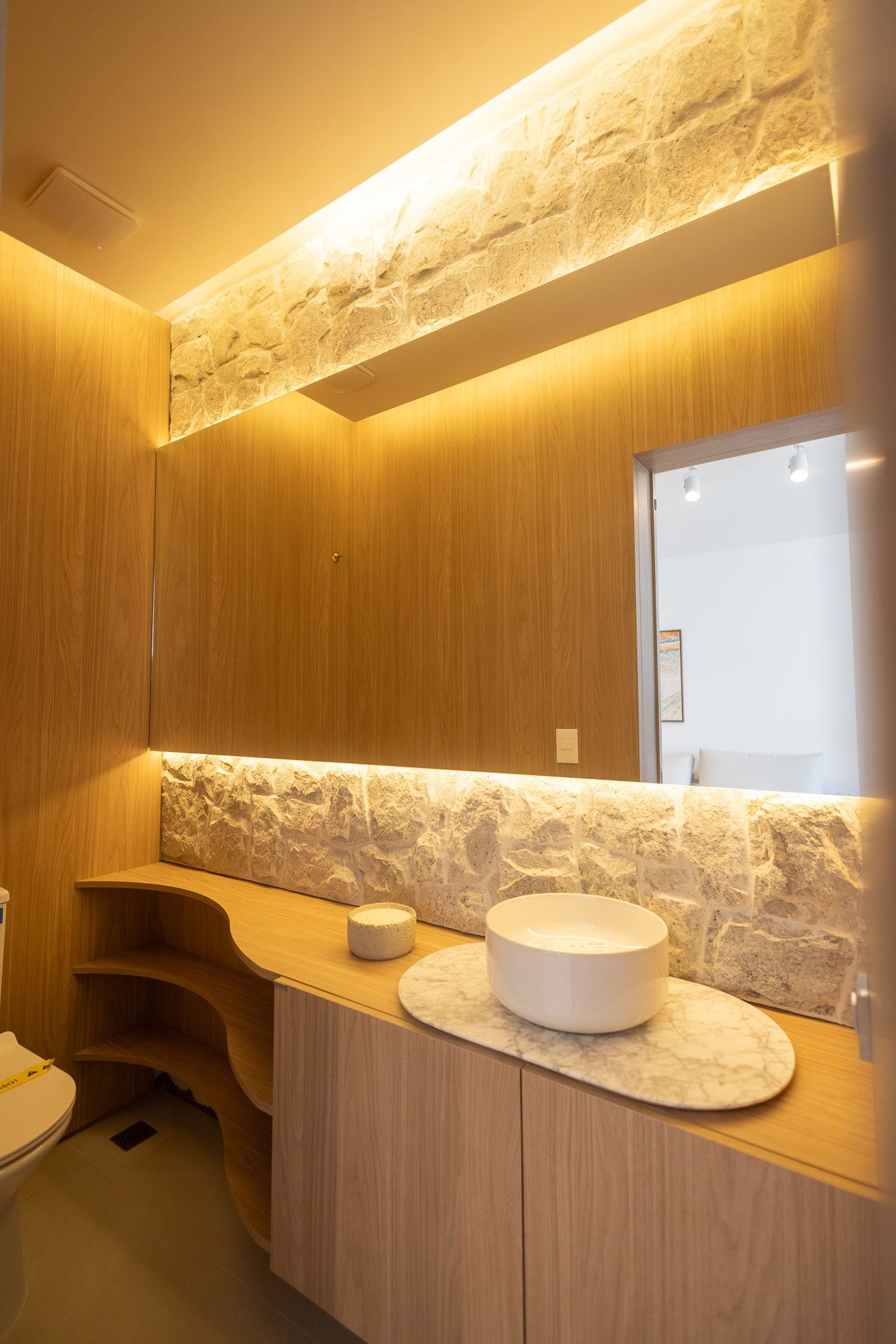 aplat-cwci-3500-beach-house-banheiro-01 Apartamento no 3500 Beach House em Balneário Piçarras (SC) | CWCI