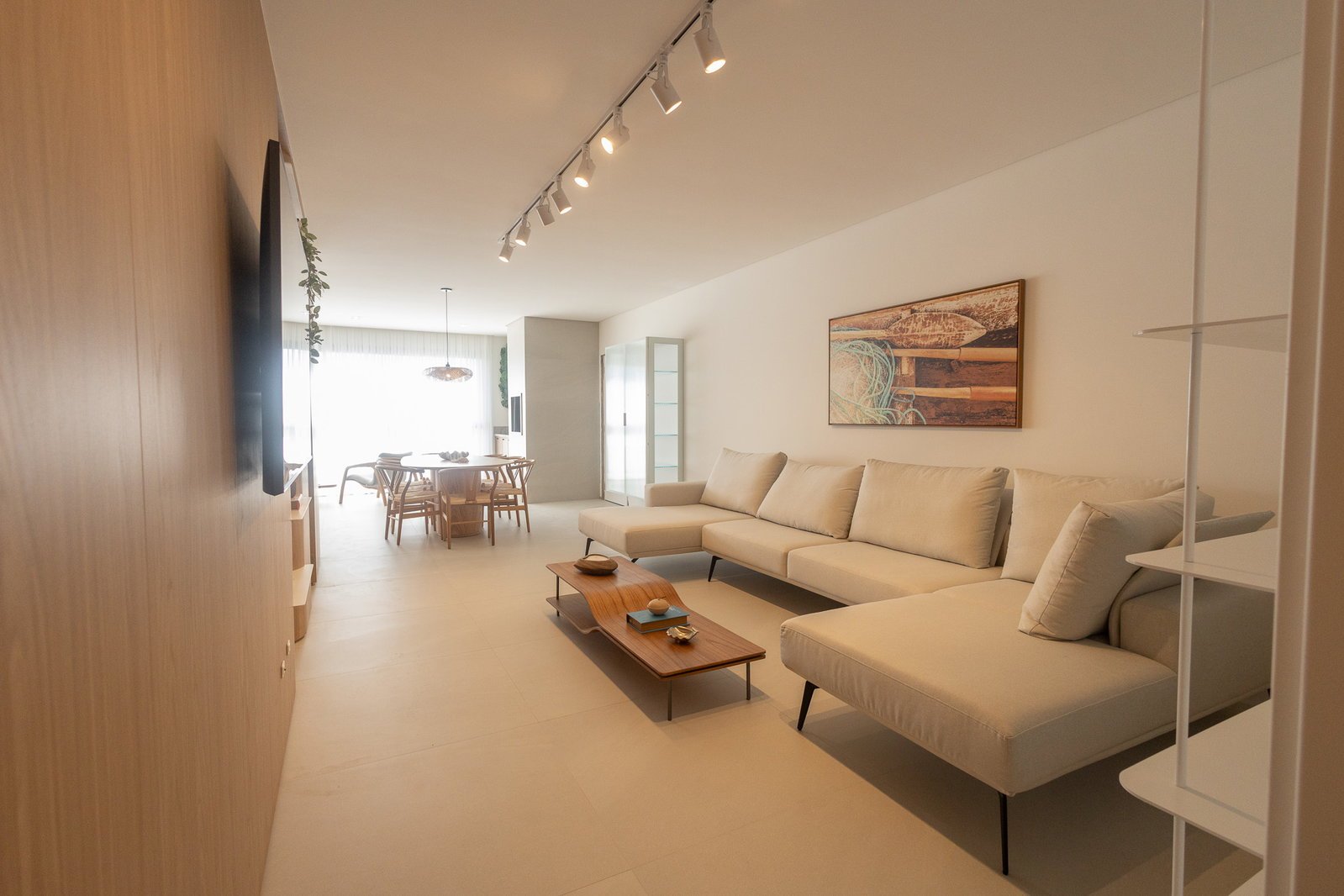 aplat-cwci-3500-beach-house-living-02 Apartamento no 3500 Beach House em Balneário Piçarras (SC) | CWCI