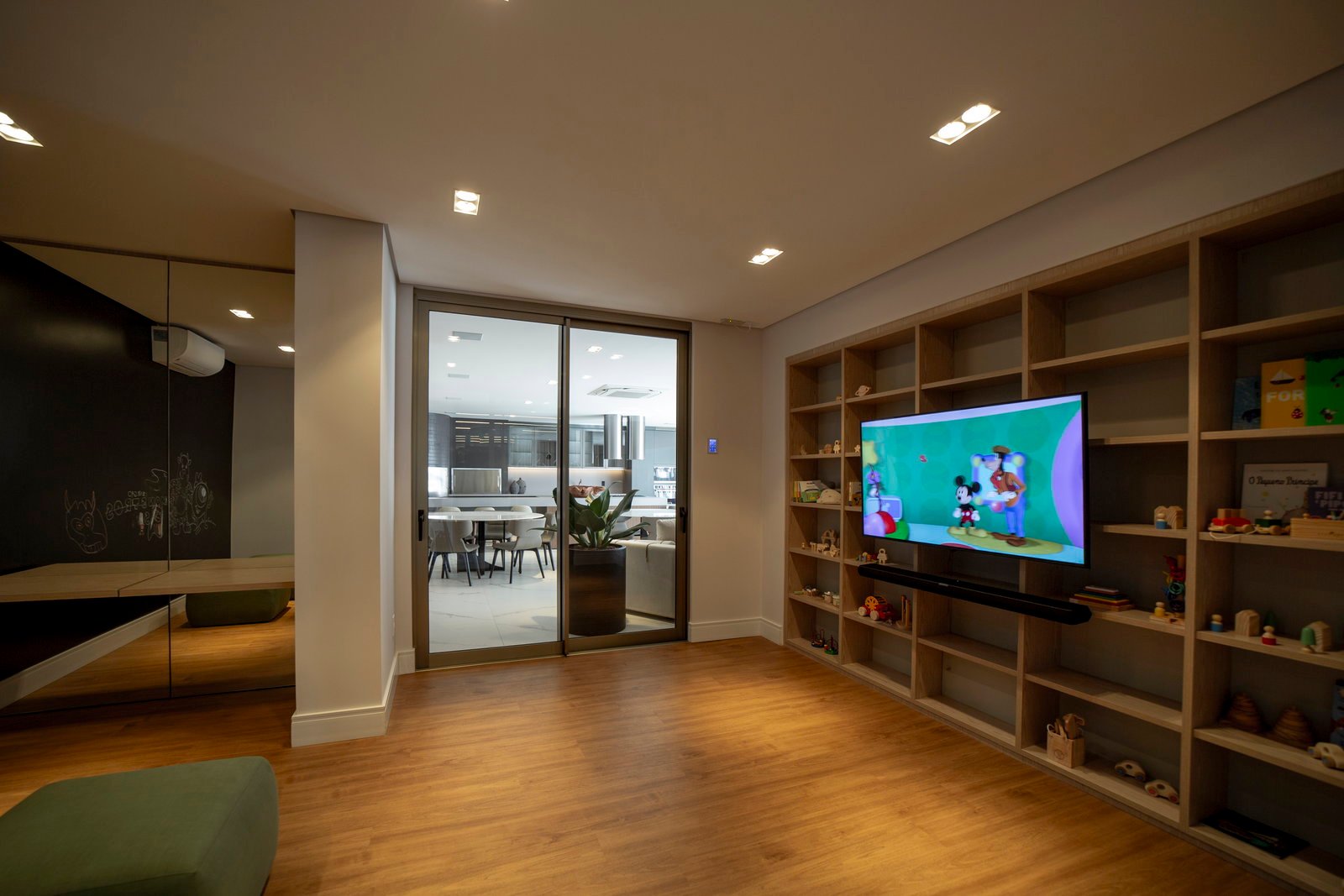 aplat-daxo-montenegro-brinquedoteca-01 Apartamento no Residencial MonteNegro em Joinville (SC) | DAXO