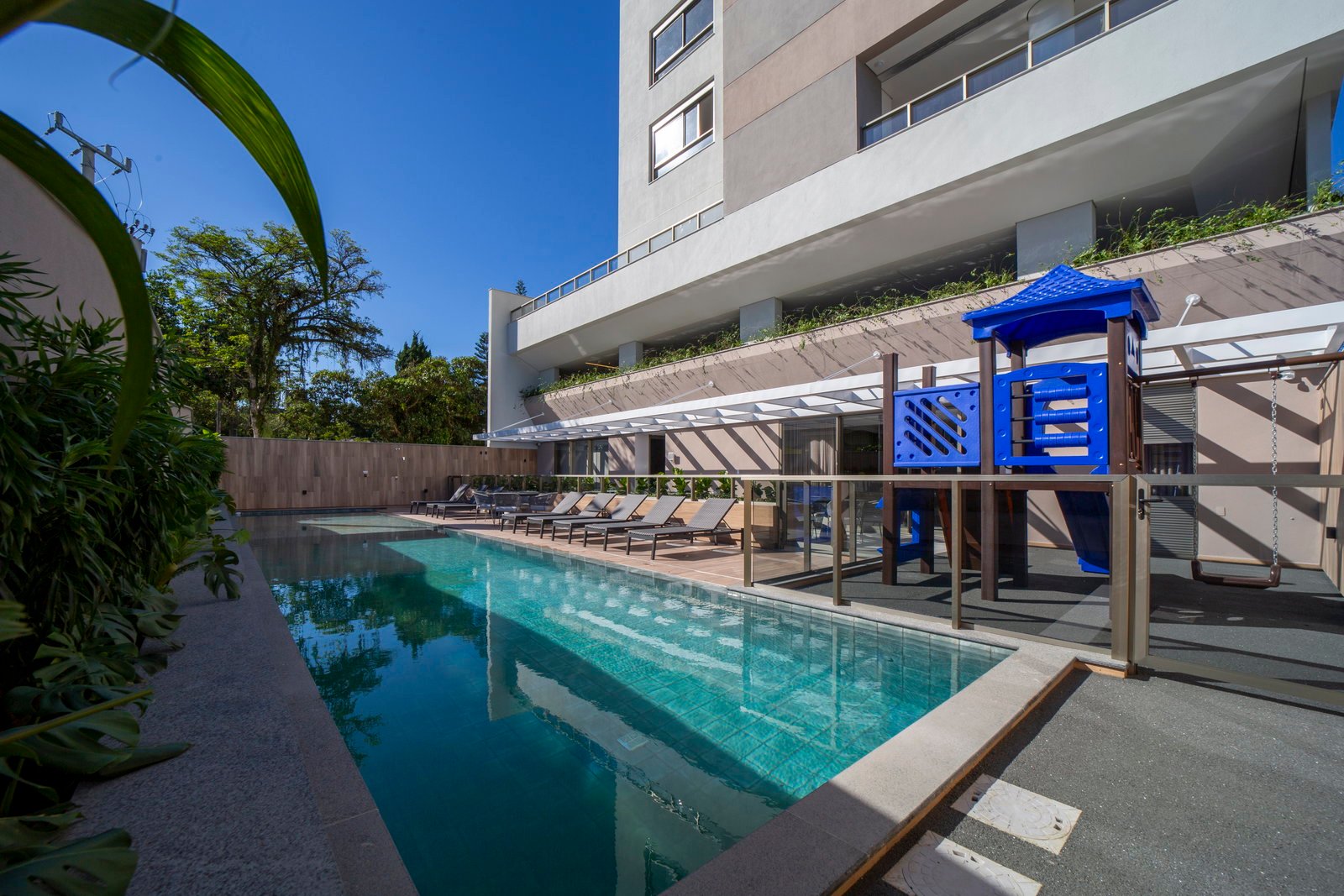 aplat-daxo-montenegro-piscina-01 Apartamento no Residencial MonteNegro em Joinville (SC) | DAXO