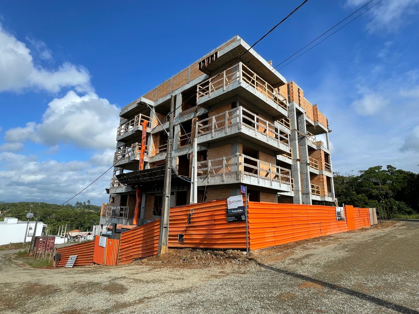 aplat-duomo-milano-obra-01 Apartamento no Milano Residence em Balneário Piçarras (SC) | DUOMO