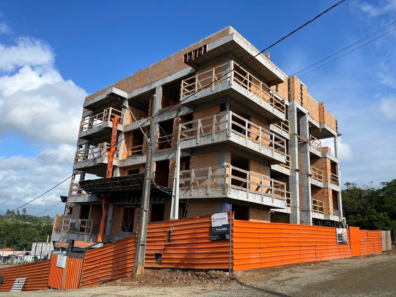 aplat-duomo-milano-obra-02 Apartamento no Milano Residence em Balneário Piçarras (SC) | DUOMO
