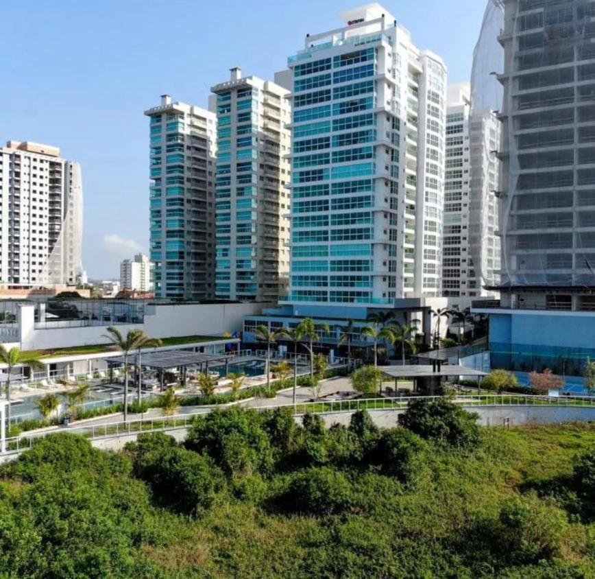 aplat-estrutura-al-mare-fachada-03 Apartamento no Al Mare Beach Front em Balneário Piçarras (SC) | ESTRUTURA