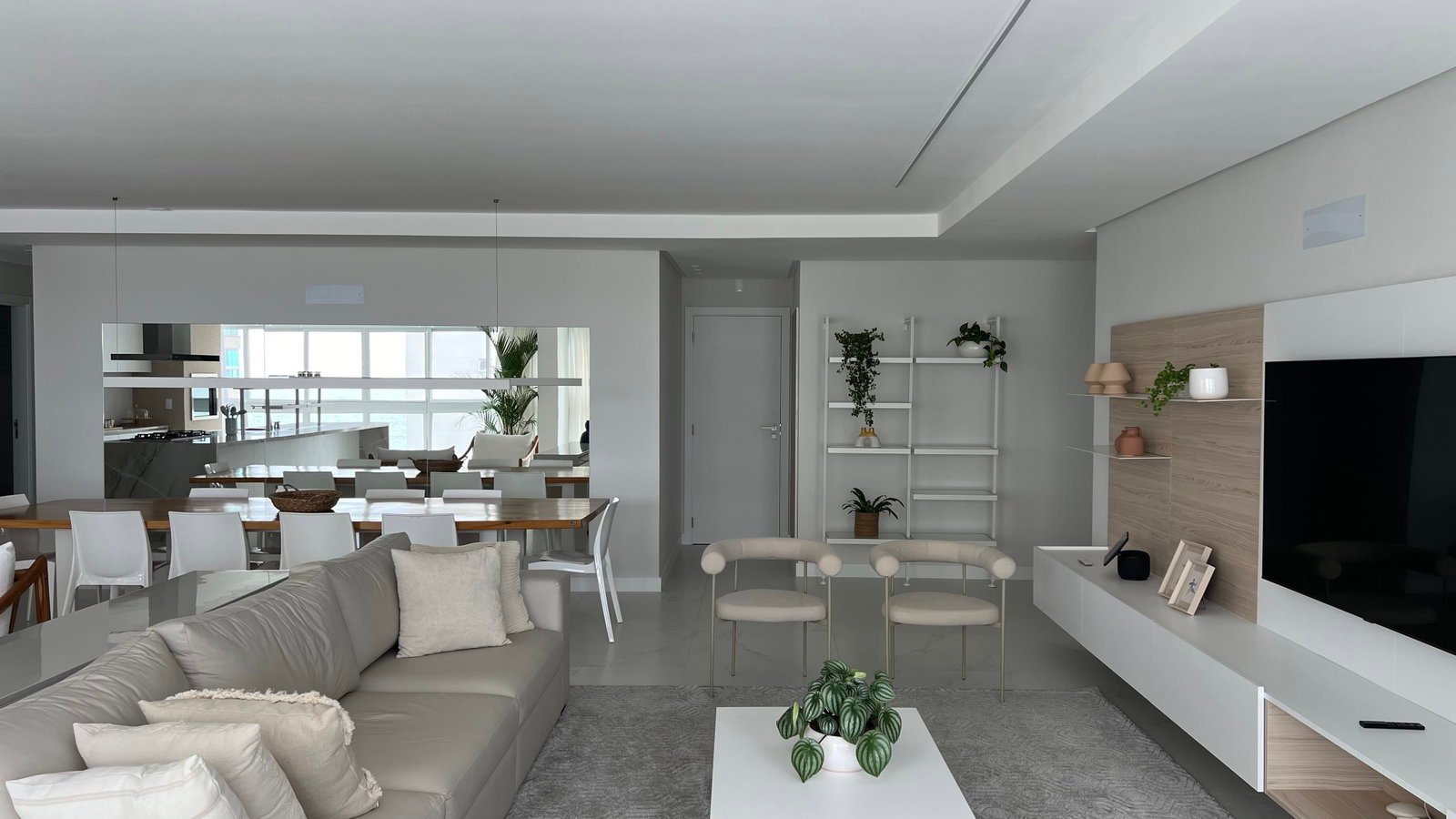 aplat-estrutura-al-mare-sala-03 Apartamento no Al Mare Beach Front em Balneário Piçarras (SC) | ESTRUTURA