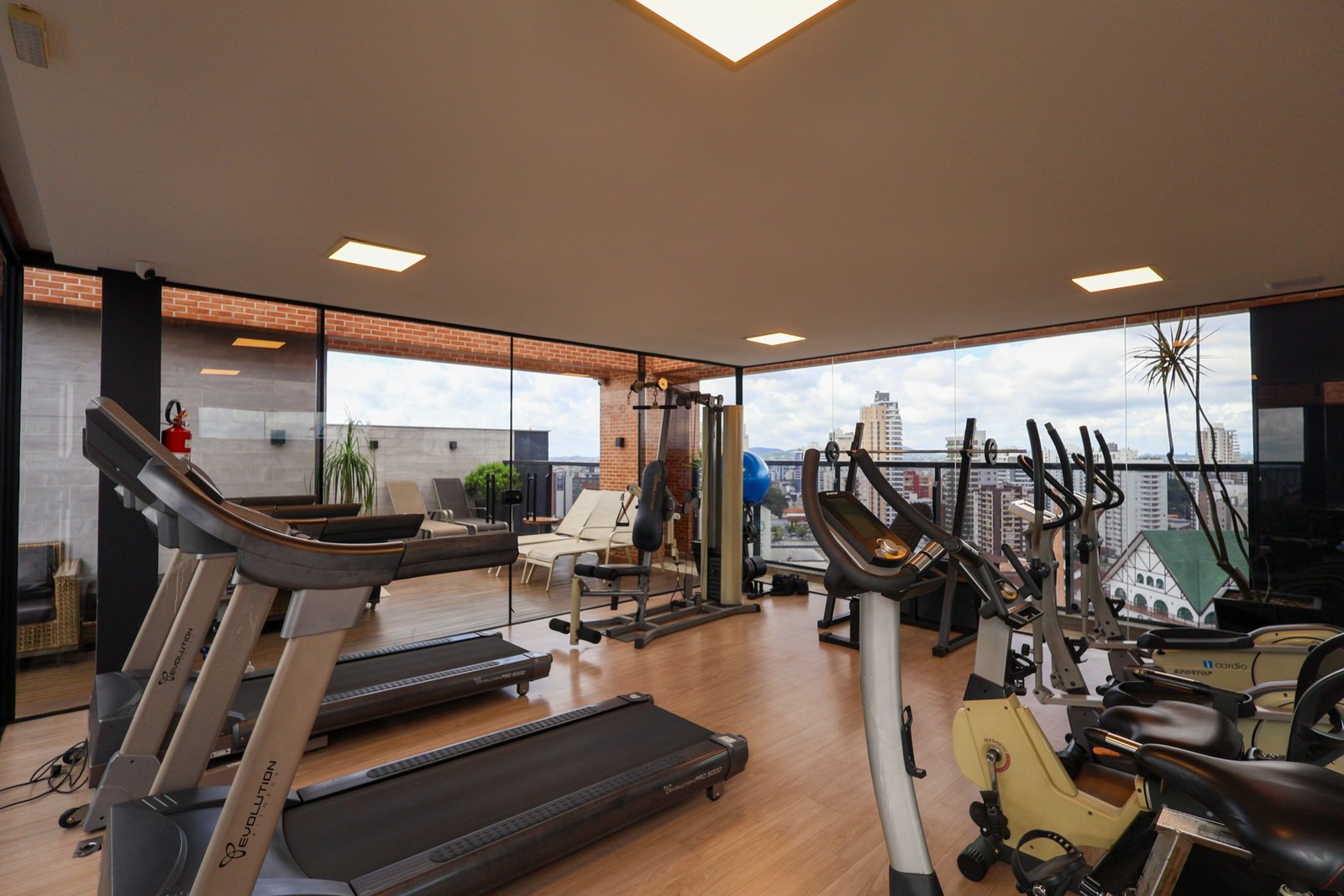 aplat-estrutura-highline-academia-02 Apartamento no Highline Park em Joinville (SC) | ESTRUTURA