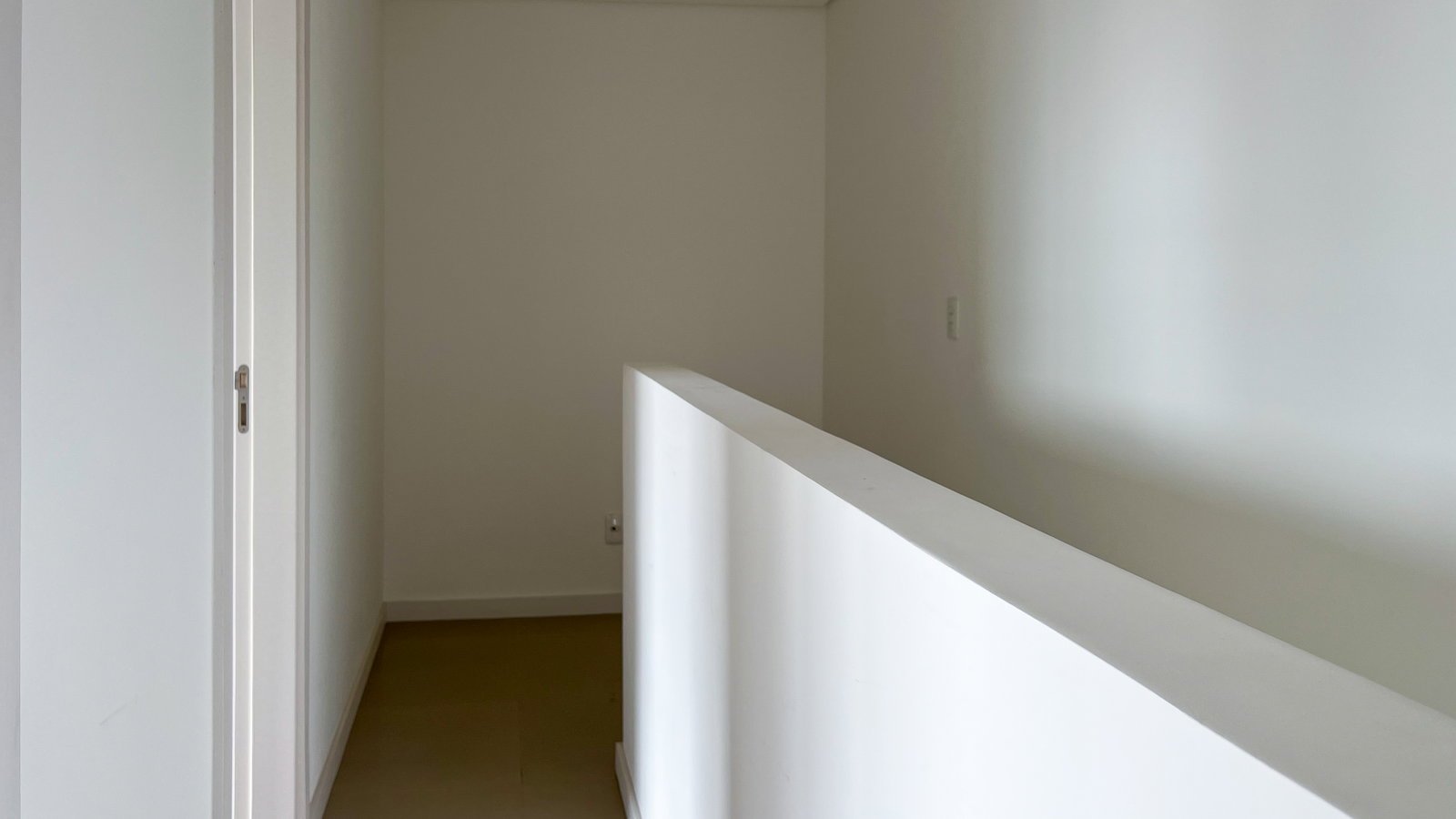 aplat-estrutura-highline-corredor-02 Apartamento no Highline Park em Joinville (SC) | ESTRUTURA