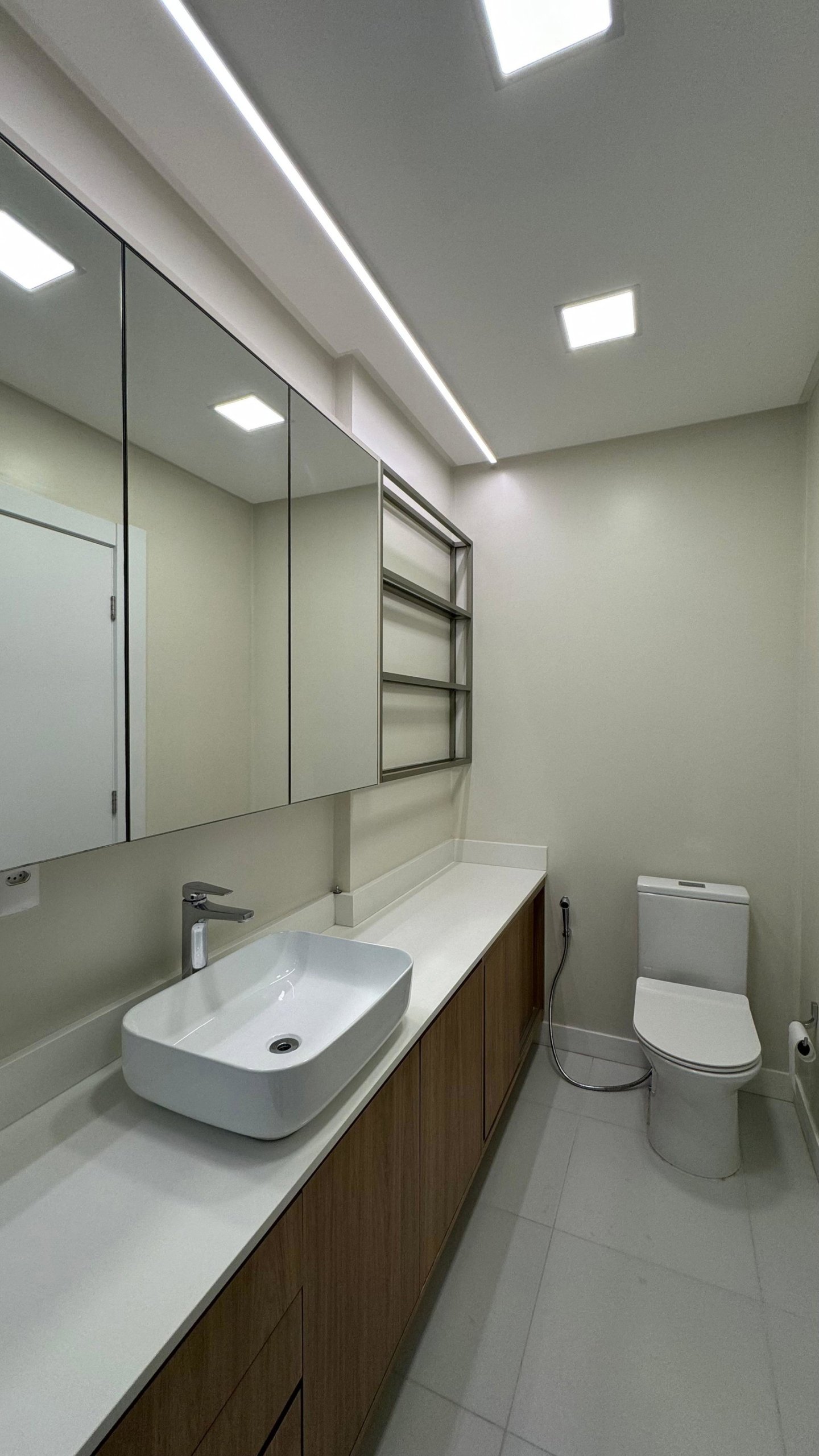 aplat-estrutura-vitirum-banheiro-01 Apartamento no Vitrium Art Residence em Joinville (SC) | ESTRUTURA