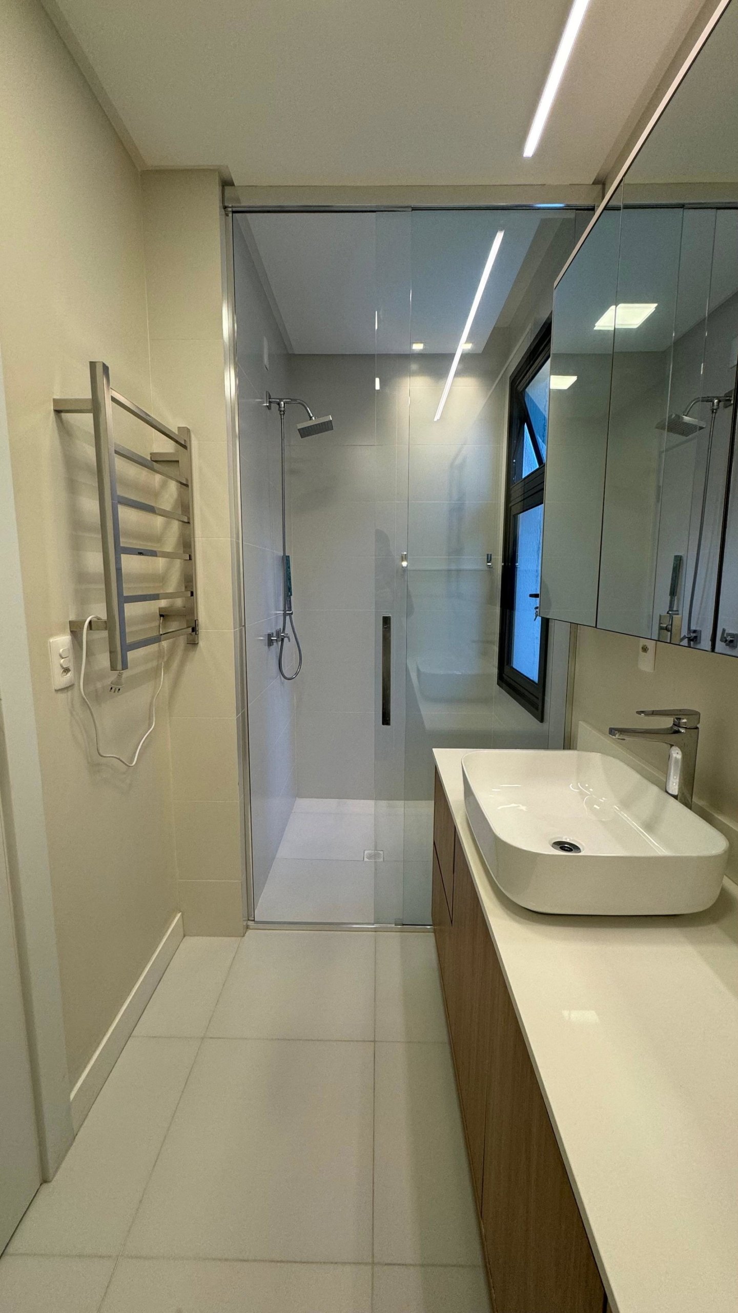 aplat-estrutura-vitirum-banheiro-02 Apartamento no Vitrium Art Residence em Joinville (SC) | ESTRUTURA