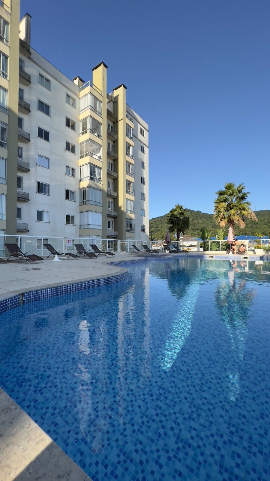 aplat-estrutura-vitta-piscina-02 Apartamento no Vitta Home Club em Joinville (SC) | ESTRUTURA