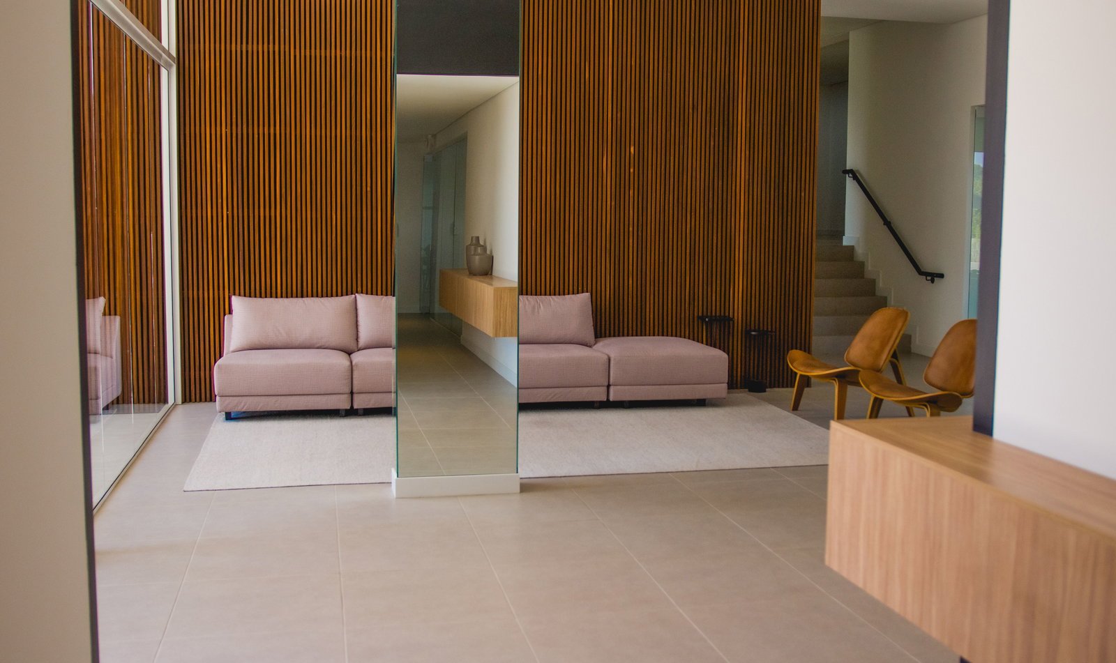 aplat-hacasa-naturale-hall-01 Apartamento no Naturale Residence em Campo Alegre (SC) | HACASA