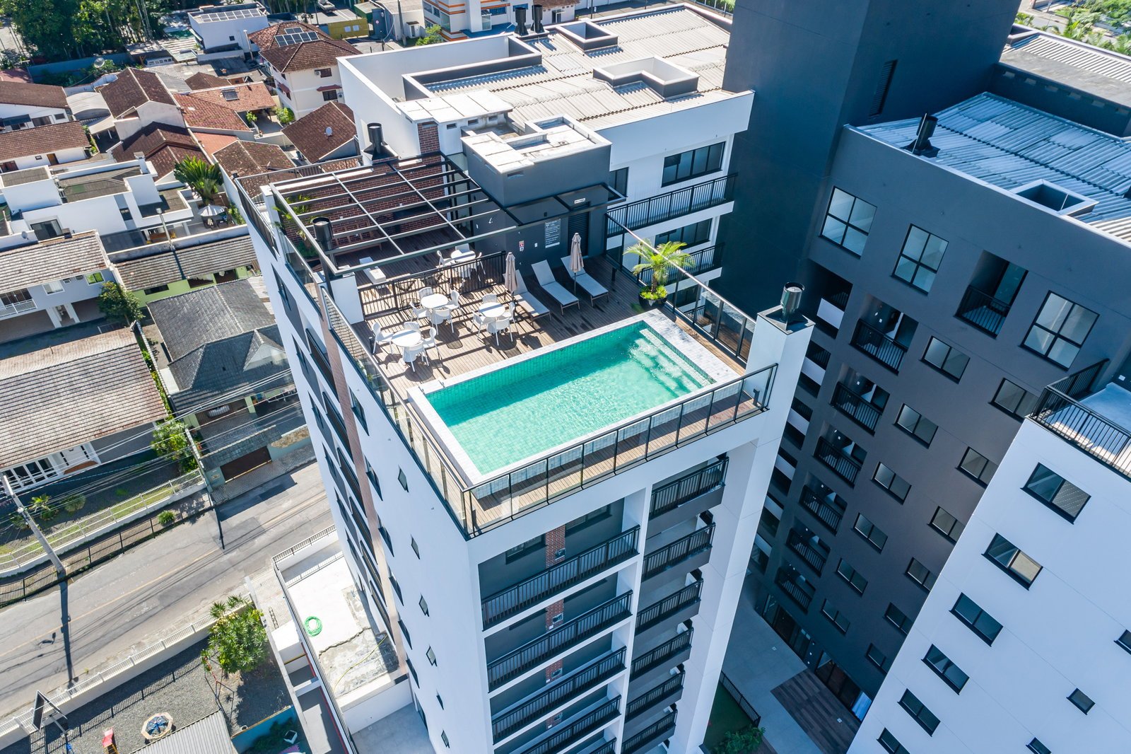 aplat-halsten-costa-club-fachada-02 Apartamento no Costa Club Residencial em Joinville (SC) | HALSTEN