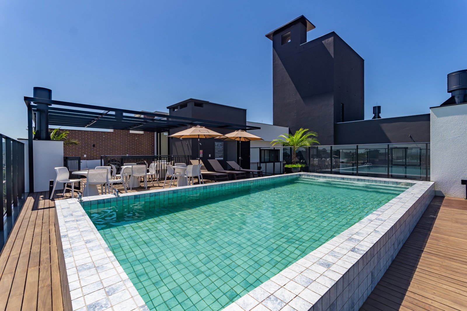 aplat-halsten-costa-club-piscina-02 Apartamento no Costa Club Residencial em Joinville (SC) | HALSTEN