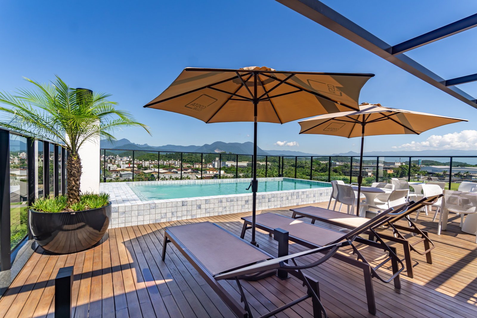aplat-halsten-costa-club-piscina-03 Apartamento no Costa Club Residencial em Joinville (SC) | HALSTEN