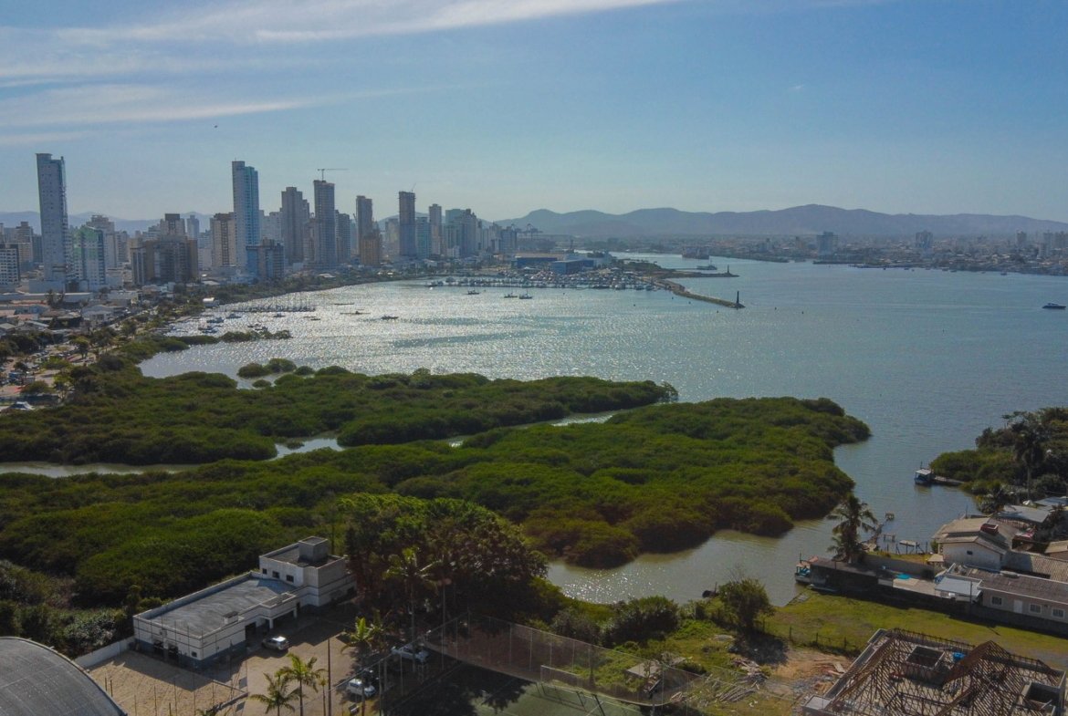 Apartamento na Casa Atalaia 47 em Itajaí (SC) | MACODESC