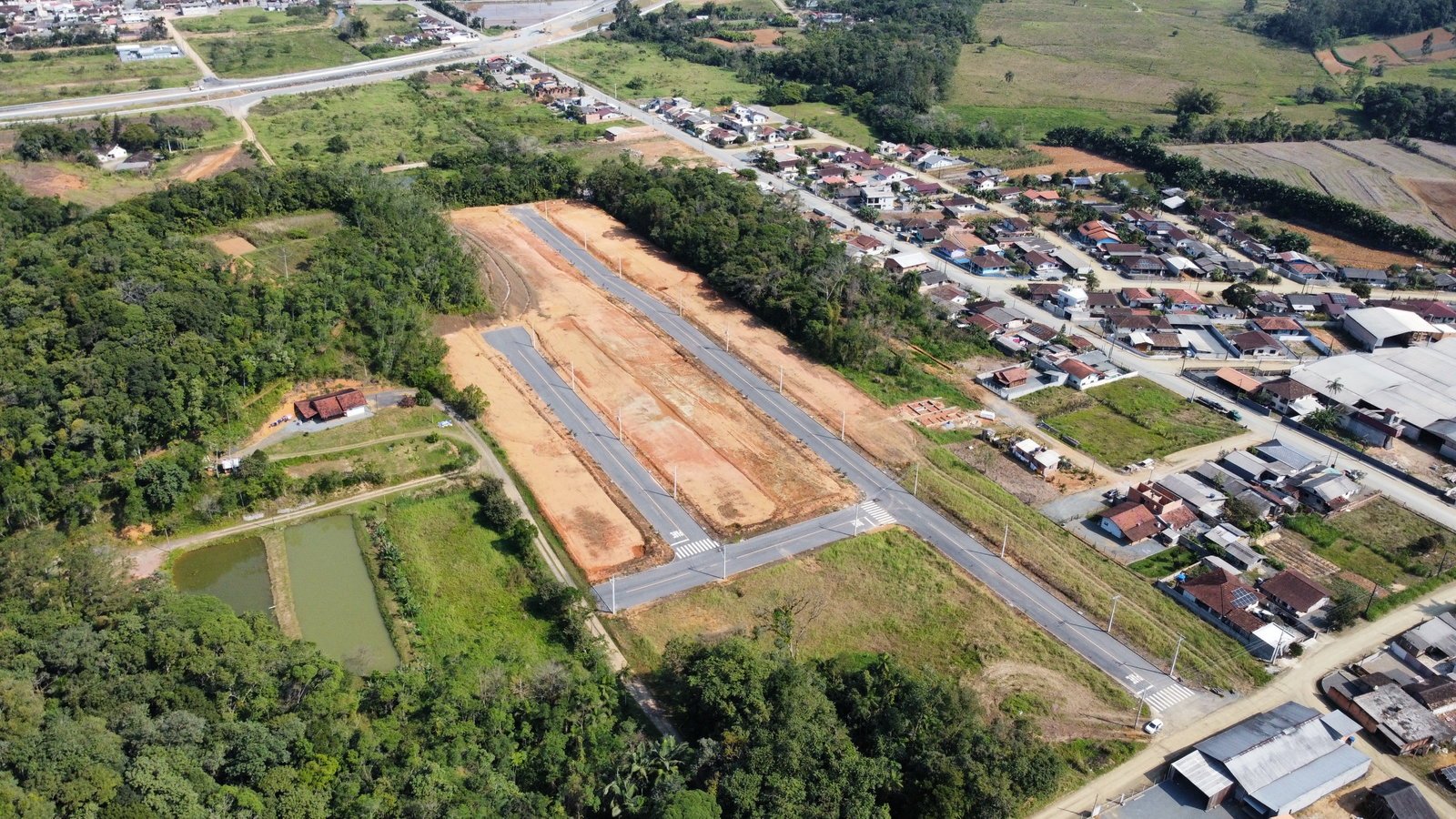 aplat-realsec-parque-dos-ipes-vista-aerea-03 Terreno no Parque dos Ipês em Schroeder (SC) | REALSEC