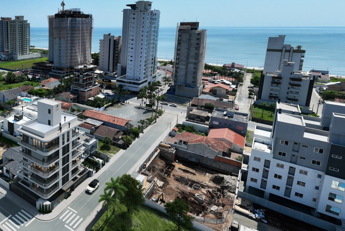 Apartamento no Blue Sea Residence em Balneário Piçarras (SC) | ROLL