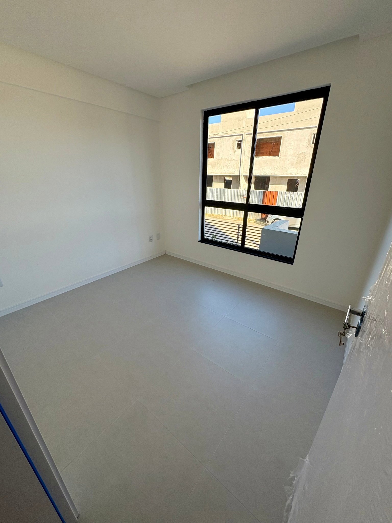 cotienschi-sunset-apto-suite-03 Apartamento no Sunset Residence em Navegantes (SC) | COTIENSCHI