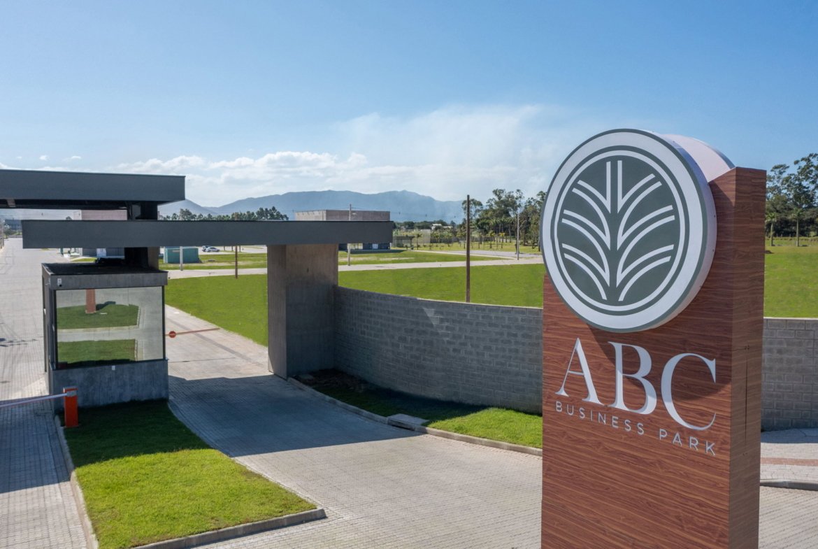 Terreno para Galpão no ABC Business Park em Porto Belo (SC) | EMBRALOT