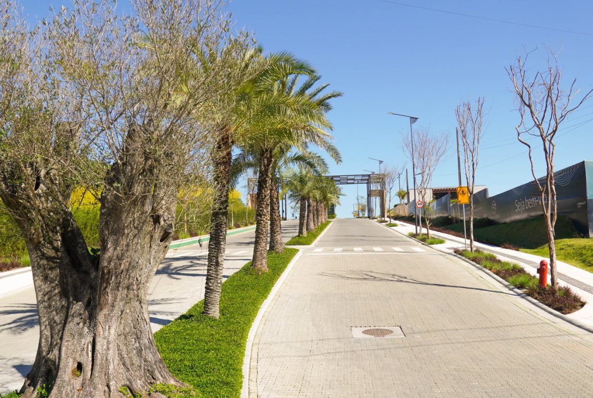 Terreno para Residência no Colinas de Camboriú Village em Camboriú(SC) | EMBRALOT