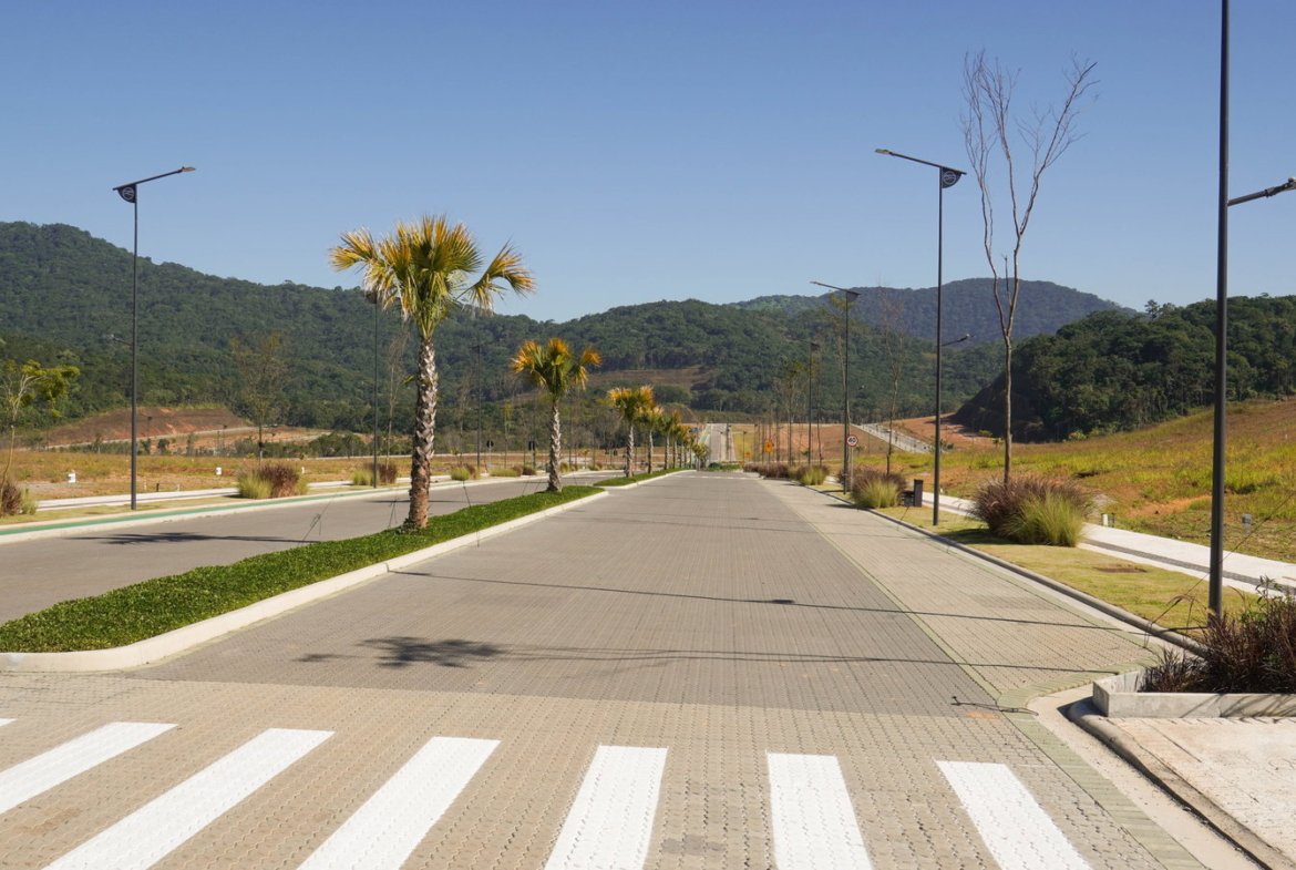 Terreno para Residência no Colinas de Camboriú Village em Camboriú(SC) | EMBRALOT
