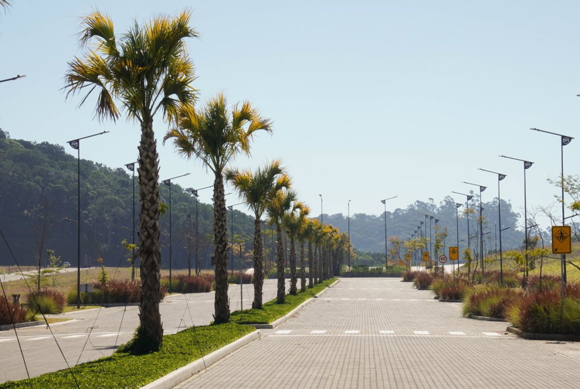 Terreno para Residência no Colinas de Camboriú Village em Camboriú(SC) | EMBRALOT