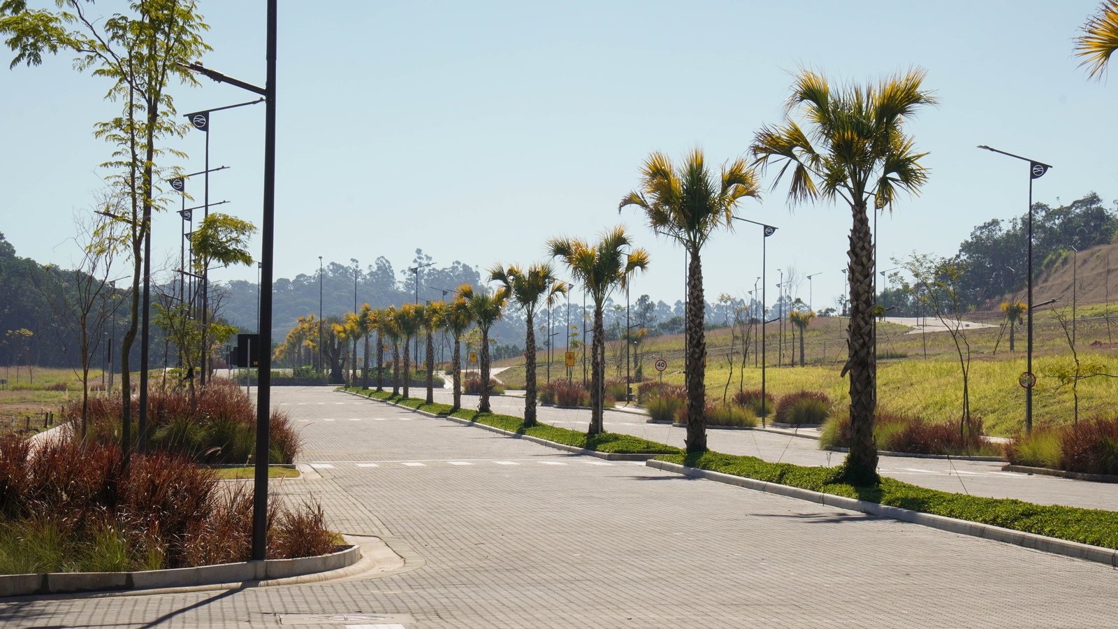 aplat-embralot-colinas-rua-21 Terreno para Residência no Colinas de Camboriú Village em Camboriú(SC) | EMBRALOT