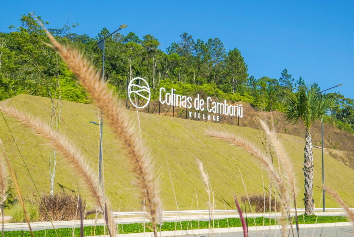 Terreno para Residência no Colinas de Camboriú Village em Camboriú(SC) | EMBRALOT