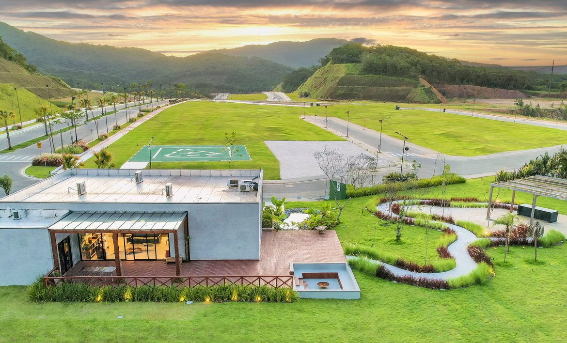 Terreno para Residência no Colinas de Camboriú Village em Camboriú(SC) | EMBRALOT
