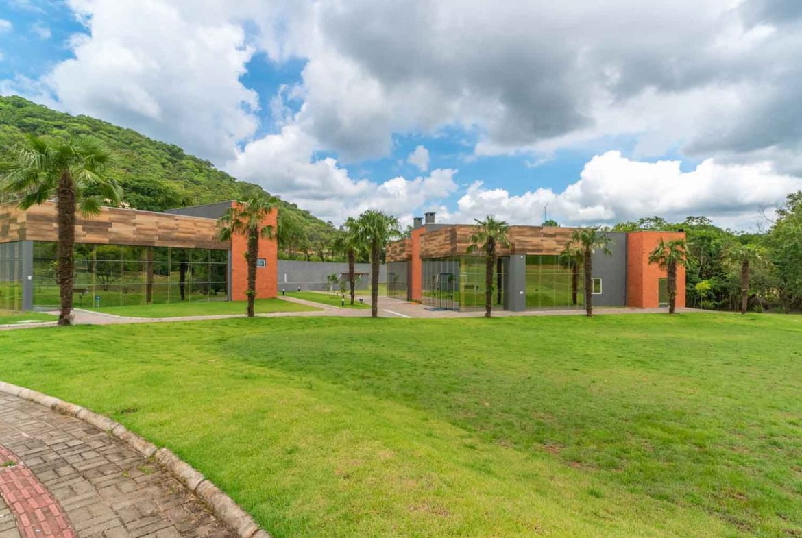 Terreno para Residência no Gralha Azul Condomínio Residencial em Camboriú (SC) | EMBRALOT
