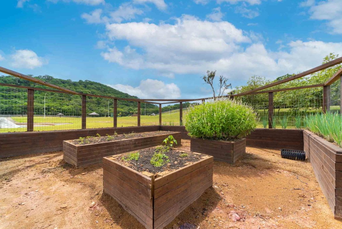 Terreno para Residência no Gralha Azul Condomínio Residencial em Camboriú (SC) | EMBRALOT