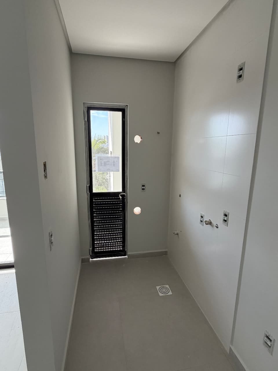 aplat-gc-green-coast-obra-area-servico-01 Apartamento no Green Coast Home Resort em Navegantes (SC) | GC