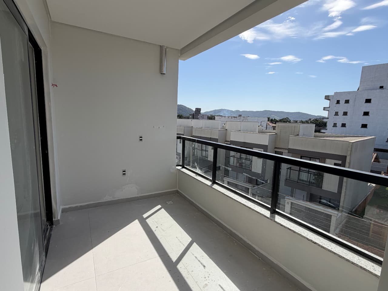 aplat-gc-green-coast-obras-sacada-02 Apartamento no Green Coast Home Resort em Navegantes (SC) | GC