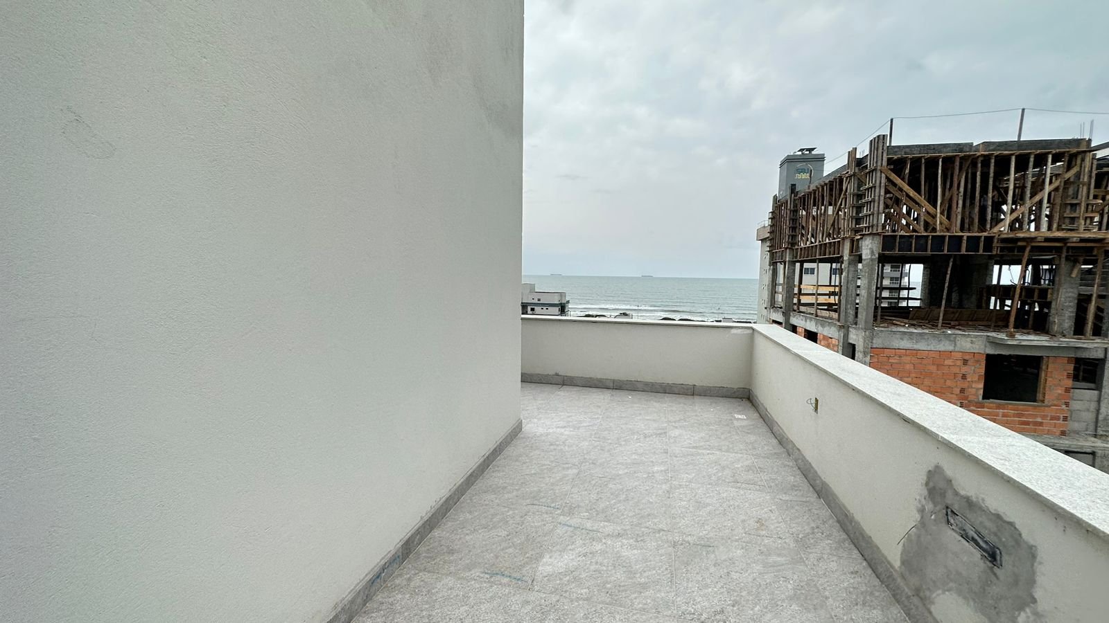Apartamento no Sea Paradise Residence em Navegantes (SC) | INBAU