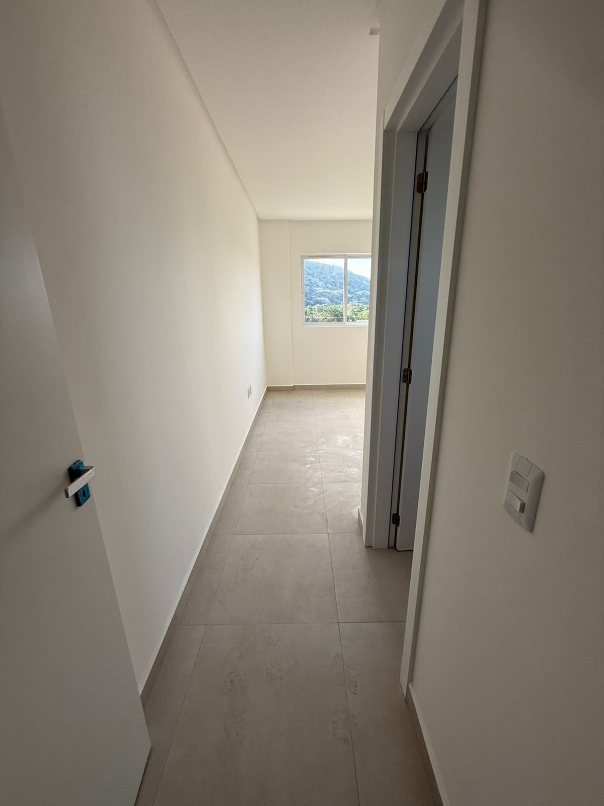 aplat-isensee-ilhas-cayman-obra-corredor-02 Apartamento no Residencial Ilhas Cayman em Navegantes | ISENSEE