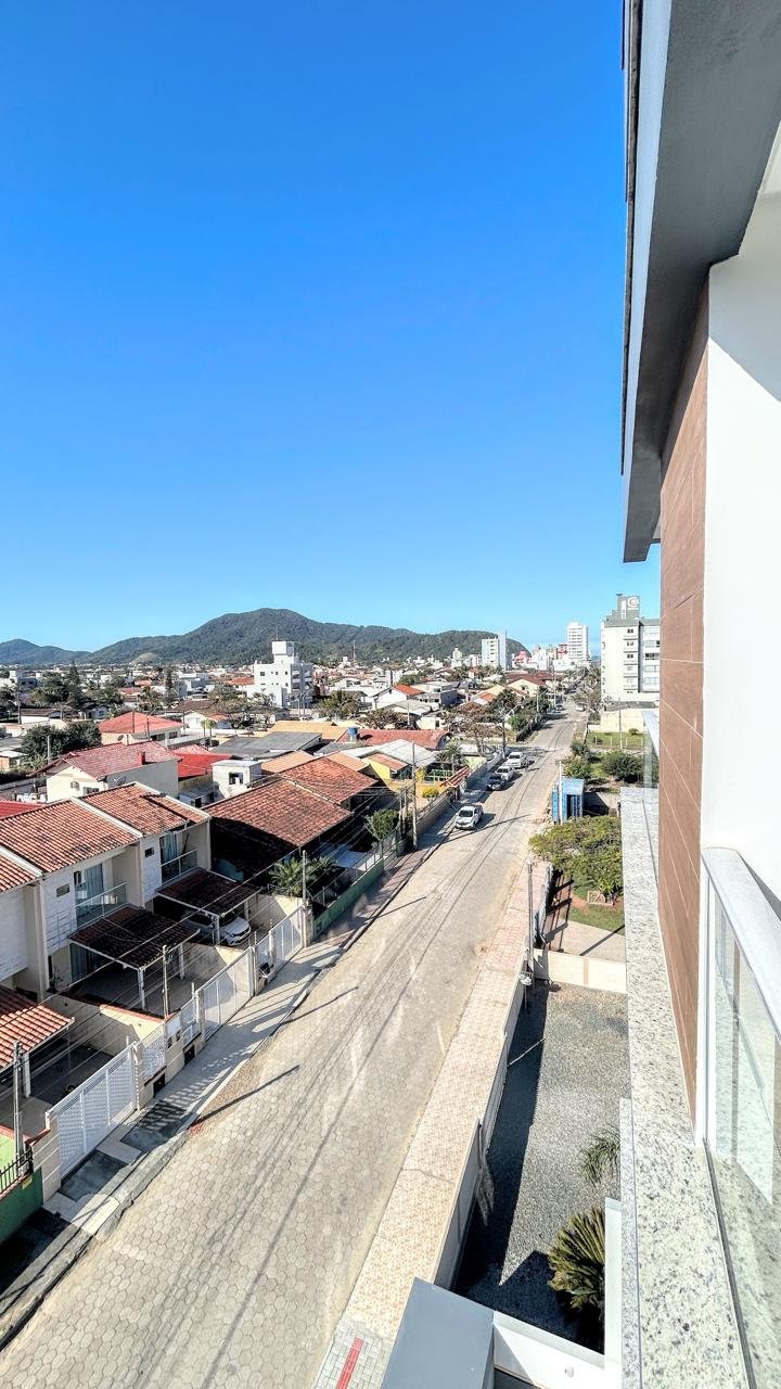 aplat-isensee-ilhas-cayman-obra-sacada-03 Apartamento no Residencial Ilhas Cayman em Navegantes | ISENSEE