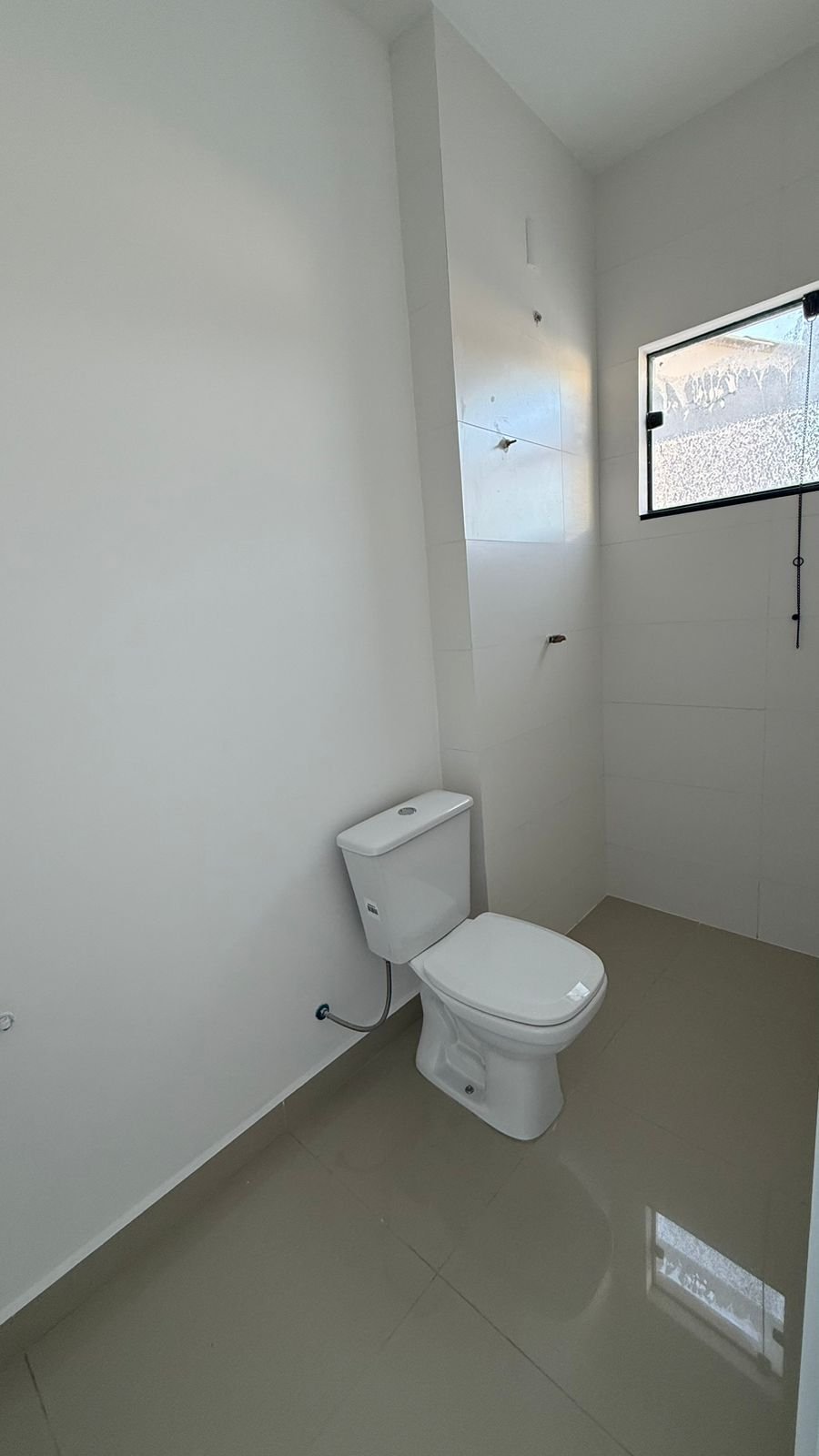aplat-ranghetti-mavie-banheiro-suite-01 Apartamento no Residencial Mavie em Navegantes (SC) | RANGHETTI