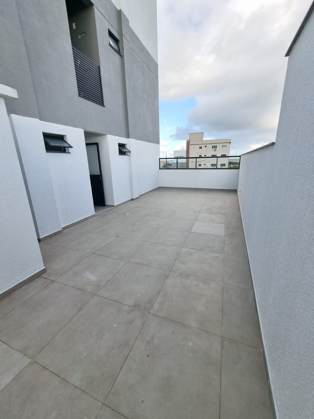 aplat-rjr-breeze-garden-01 Apartamento no Breeze Residence em Navegantes (SC) | RJR